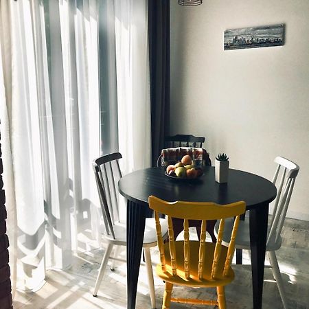 City Center Apartments By Happy Place Tbilisi Exteriör bild